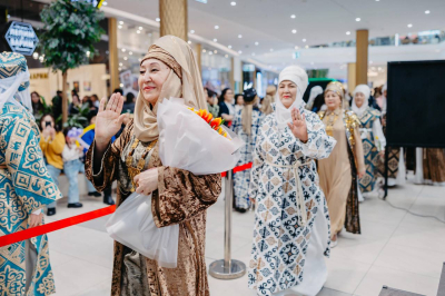 Казахстанские бабушки-модели представят коллекцию в Париже и Милане