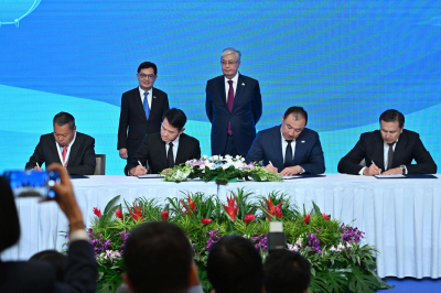 Двенадцать документов подписали Казахстан и Сингапур