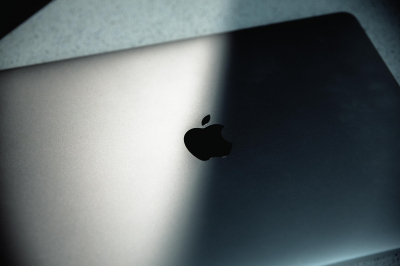 Apple предупредила пользователей в 110 странах о взломе