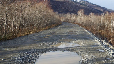 Чиновники в СКО платили миллионы за неотремонтированные дороги