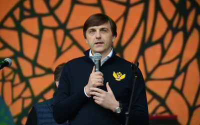 Кравцов: все школы России перешли на национальный мессенджер MAX