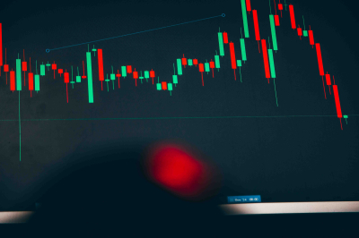 Экономист Хачатурян оценил риски обвала рубля в 2026 году