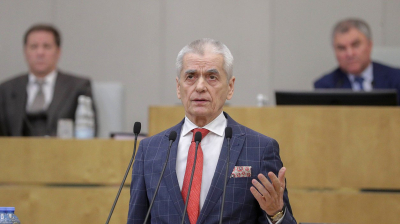 Онищенко рассказал об обязательных прививках для первоклассников