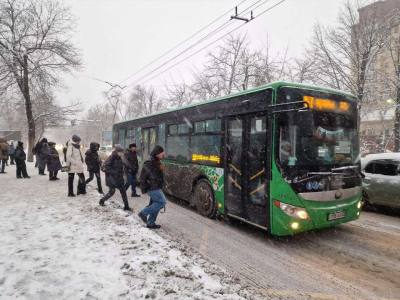 Озвучен график работы общественного транспорта в Алматы в новогодние выходные