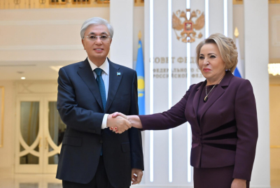 Глава государства провел встречу с главой Совета Федерации России