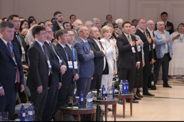 Профсоюзы Казахстана поддержали социальный курс президента: принята резолюция