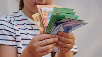 Нацфонд – детям: повлияет ли подорожание доллара на размер выплат, ответили в Нацбанке