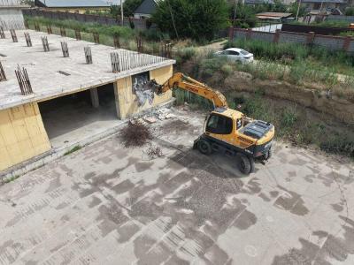 В Алматы жилой комплекс Orda City сносят по решению суда
