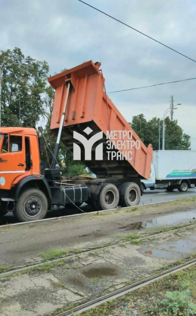 В Казани из-за КАМАЗа, оборвавшего провода, встали трамваи и троллейбусы