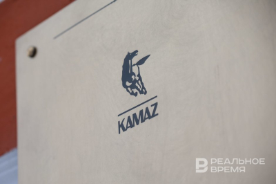 Средняя зарплата на КАМАЗе выросла на 1%, не достигнув 100 тыс. рублей