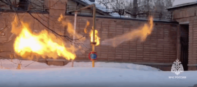 У Арского кладбища в Казани ликвидировали факельное горение из трубы