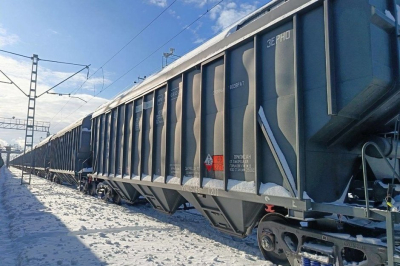 На ж/д станции Юдино в Казани три вагона поезда сошли с рельсов