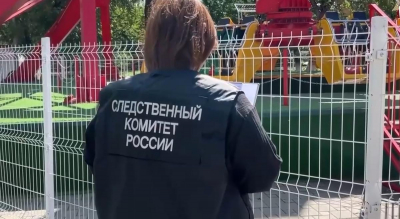 Тюменский &laquo;Торнадо&raquo; выбросил пассажирку: 19-летняя девушка рухнула с высоты и сломала позвоночник