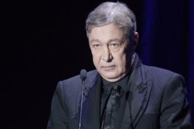 &laquo;Посмотреть на упавшего&raquo;: критик объяснила интерес к спектаклю с Ефремовым