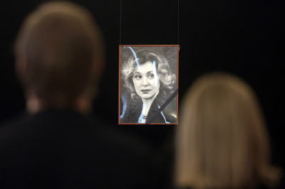 Слезы дочери, скорбь вдовца: в Вахтанговском театре простились с Чиповской