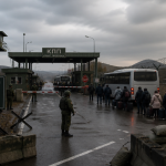 Из-за угрозы наводнения эвакуировали сотрудников и посетителей КПП «Дарьяли»