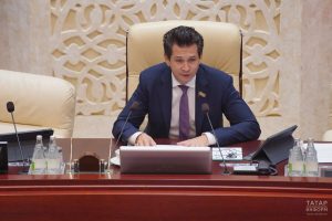 Абдулганиев поздравил татарстанцев с Днем воссоединения с новыми регионами