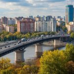 Киев закрыл три моста через Днепр после взрывов у Южного моста
