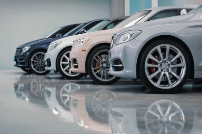 Продажи новых автомобилей в Петербурге выросли после январского спада