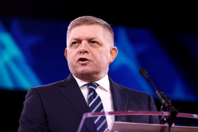 Фицо указал, почему у Зеленского нет ни малейшего интереса заканчивать боевые действия