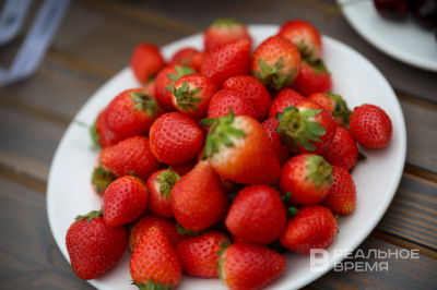 Эксперт Востриков заявил, что в России прошел пик сезона минимальных цен на клубнику