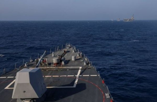 Более 20 боевых кораблей США заблокировали морские пути Ирана