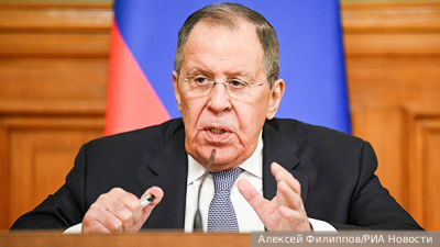 Адвокат объяснил общение Ермака с гадалкой романтическими намерениями