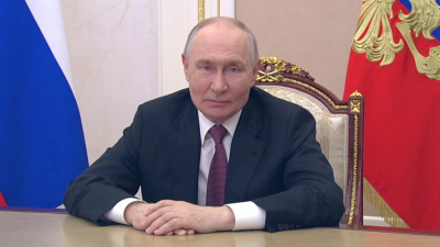 Путин лично поздравил 101-летнего ветерана, сидевшего с ним на параде Победы 13/08/2026 – Новости