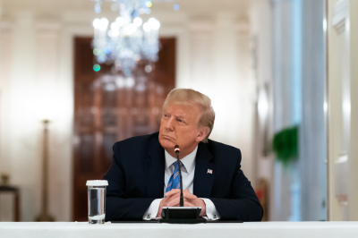 Трамп пообещал вернуть санкции против России после кризиса на нефтяном рынке