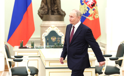 Путин поручил МЧС и МИД вывезти российских туристов с Ближнего Востока