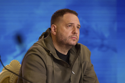 Счета, элитная недвижимость: чем еще владеет «тайный миллиардер» Ермак