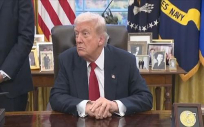 Во время финала футбольного ЧМ в Нью-Йорке Трамп даром время не теряет