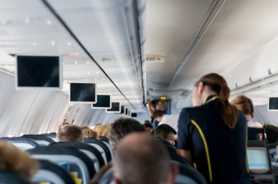 Пассажирка устроила скандал во время посадки в самолет в Шымкенте (ВИДЕО)