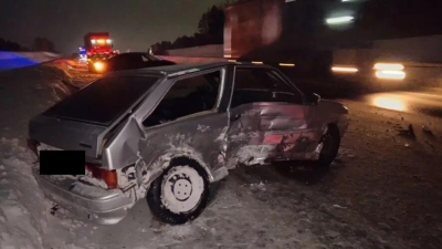 Раскуроченные авто и пострадавшая: под Елабугой произошло страшное ДТП - фото 02/02/2026 – Новости